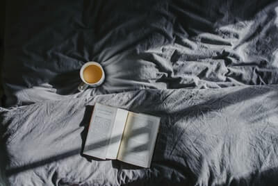 朝に読書する４つのメリット【朝に本を読まない理由が見当たらない】